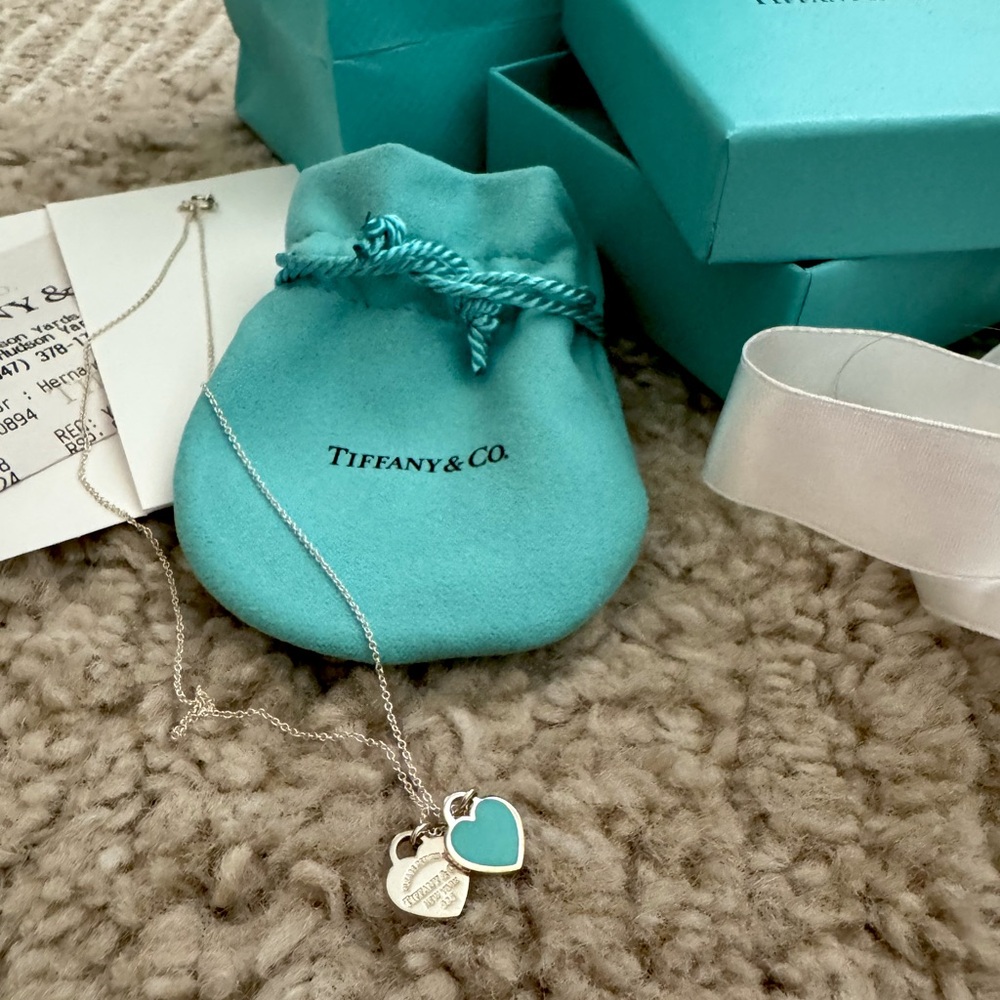 NWT Tiffany & Co Double Heart Tag Pendant necklace